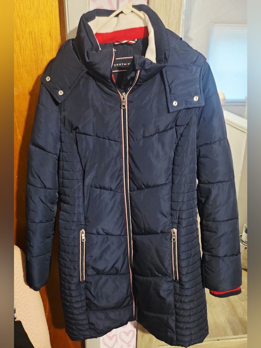 Womens Tommy Hilfiger Navy Blue Long Puffer Coat w/ belt and hood size M - Picture 5 of 12